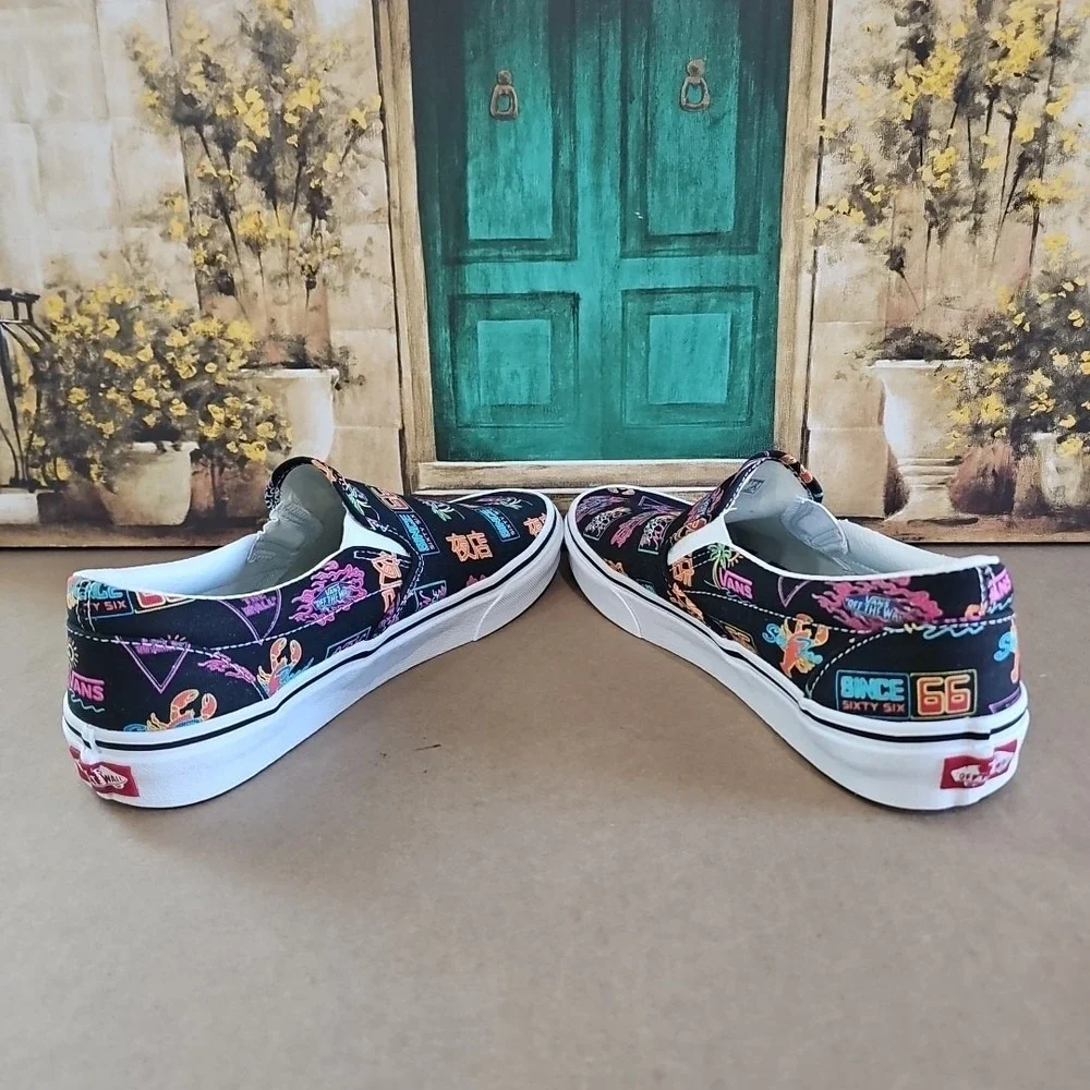 Vans Classic Slip-On Night Market Sneaker Black Printed Rubber Sole Men's Sz 9.5